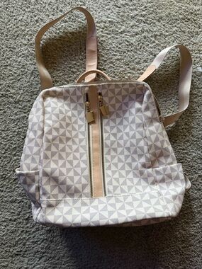 Louis Vuitton Look-a-Like